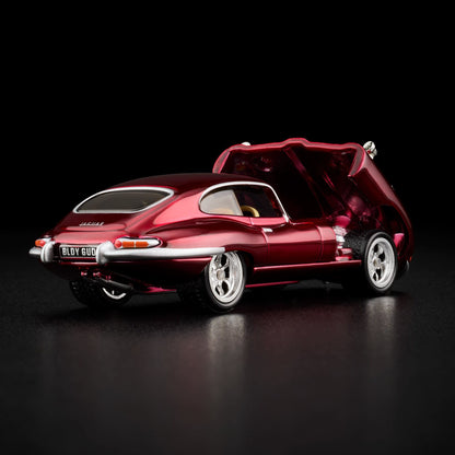 1964 Jaguar E-Type - Red Line Club Exclusive - image 16