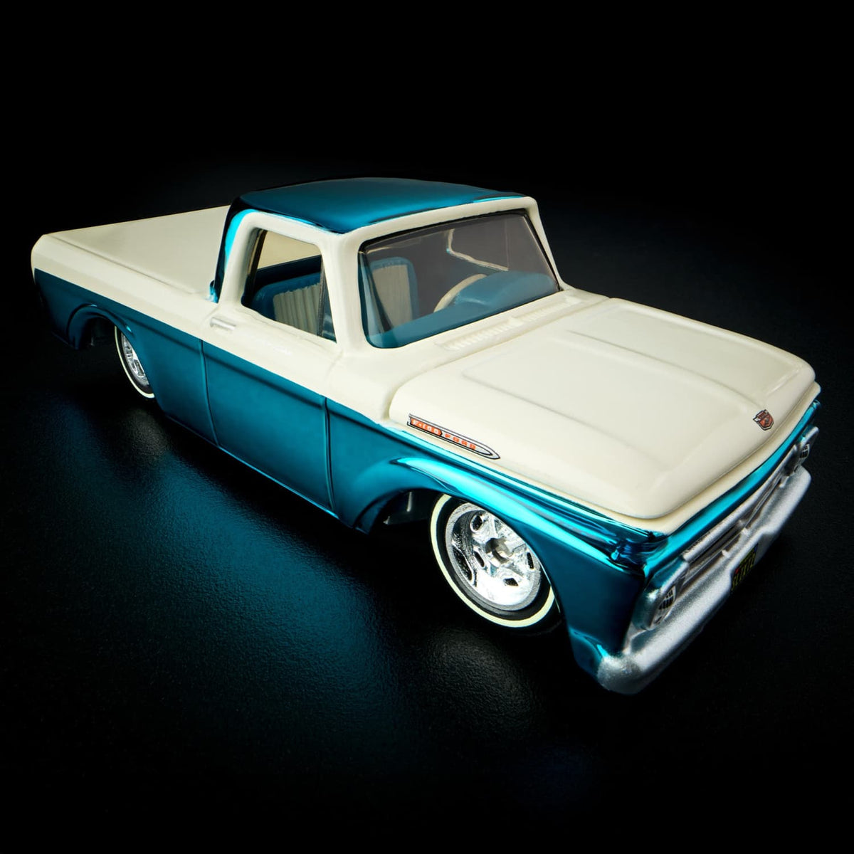 1962 Ford F-100 - Red Line Club Exclusive - image 4