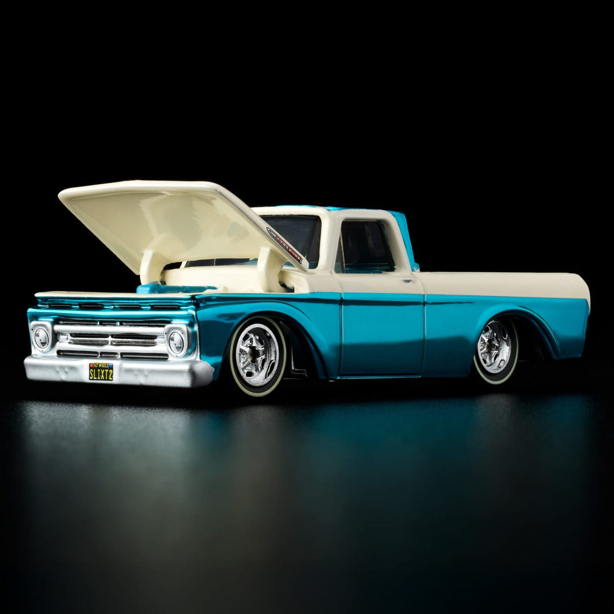 1962 Ford F-100 - Red Line Club Exclusive - image 7