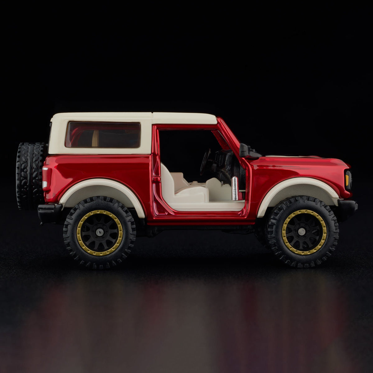 ’21 Ford Bronco Red - Red Line Club Exclusive - image 4