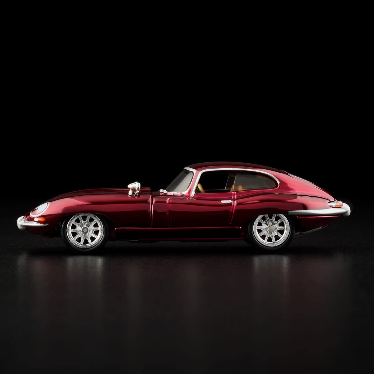 1964 Jaguar E-Type - Red Line Club Exclusive - image 5