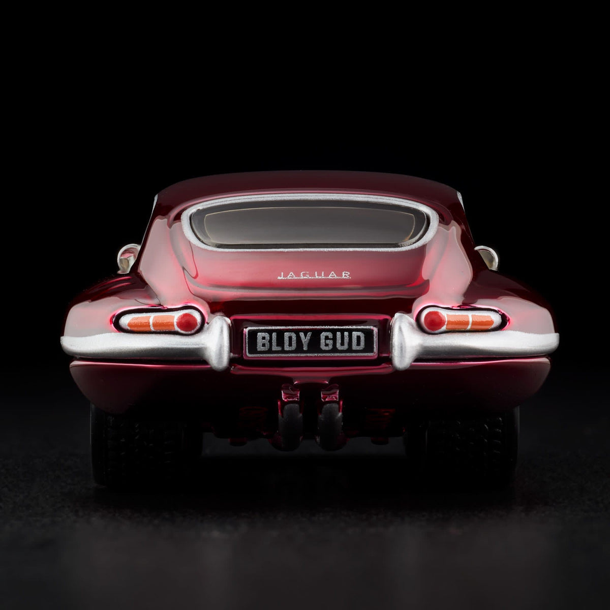 1964 Jaguar E-Type - Red Line Club Exclusive - image 4